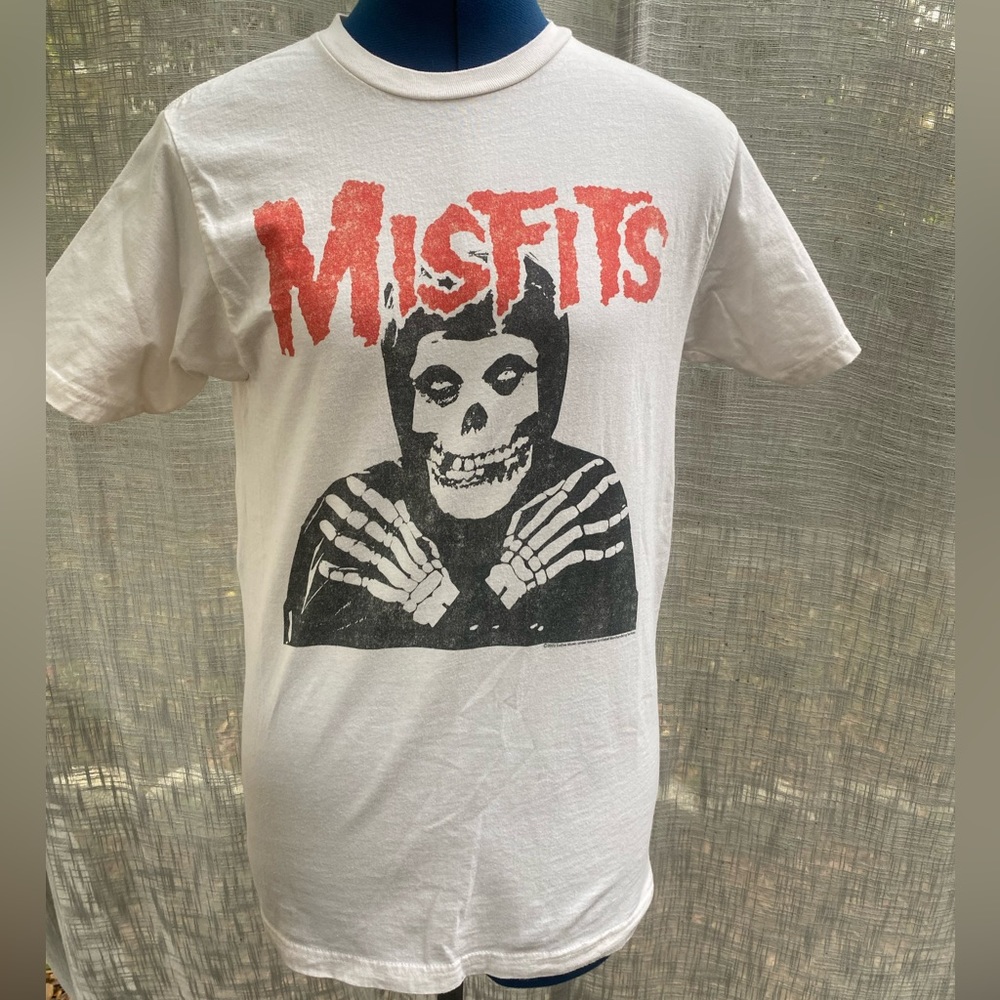 Misfits American classics horror punk skeleton shirt with hands